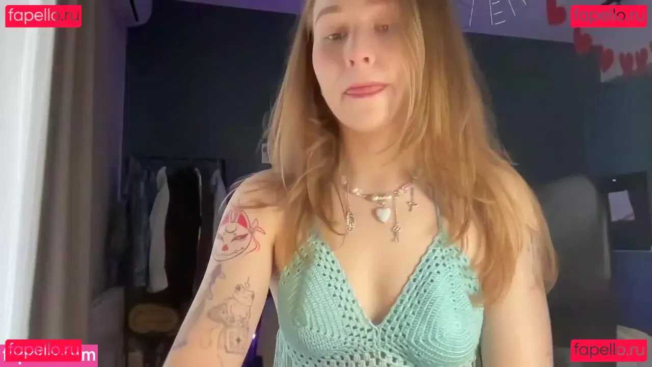 WhoIsAlisa Onlyfans Photo Gallery 