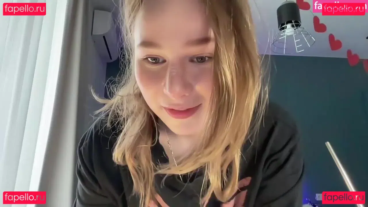 WhoIsAlisa Onlyfans Photo Gallery 