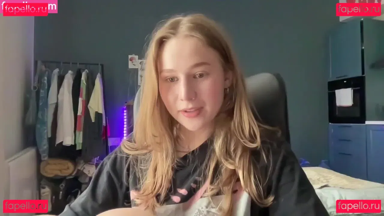 WhoIsAlisa Onlyfans Photo Gallery 