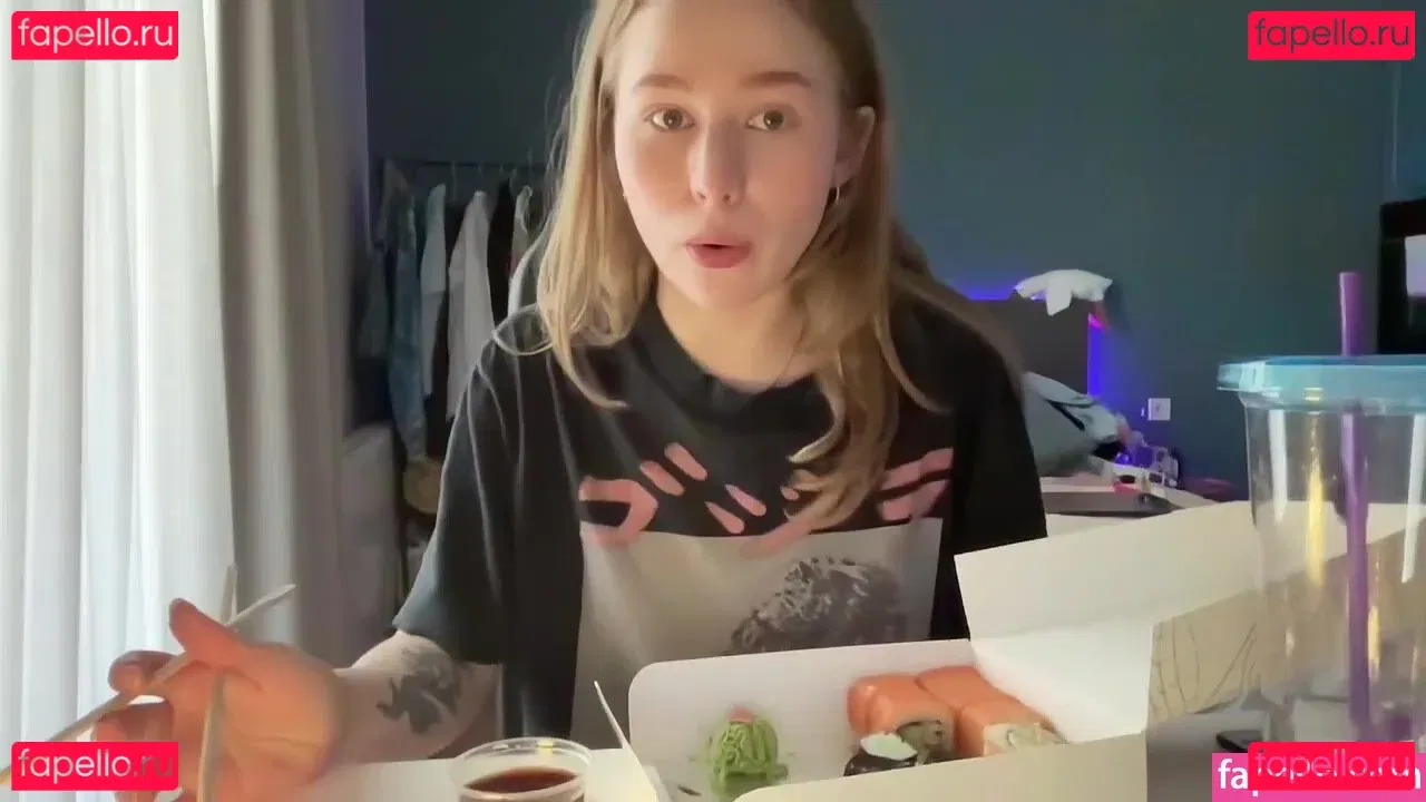 WhoIsAlisa Onlyfans Photo Gallery 