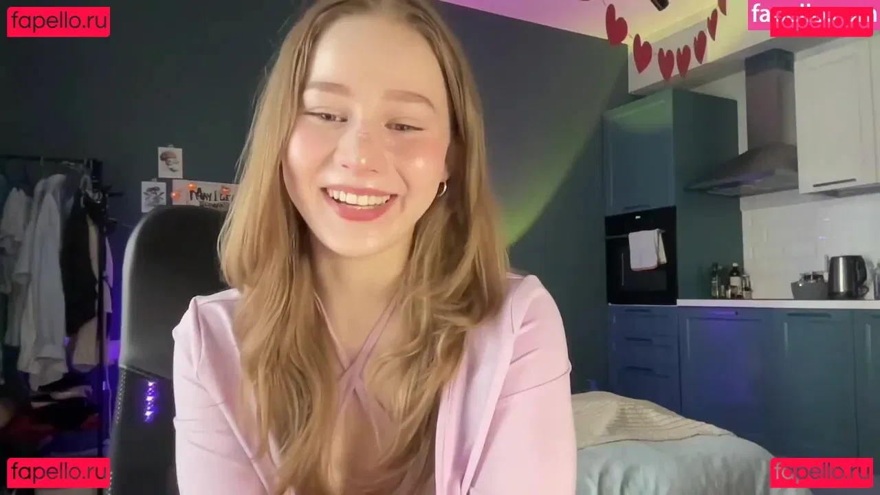 WhoIsAlisa Onlyfans Photo Gallery 