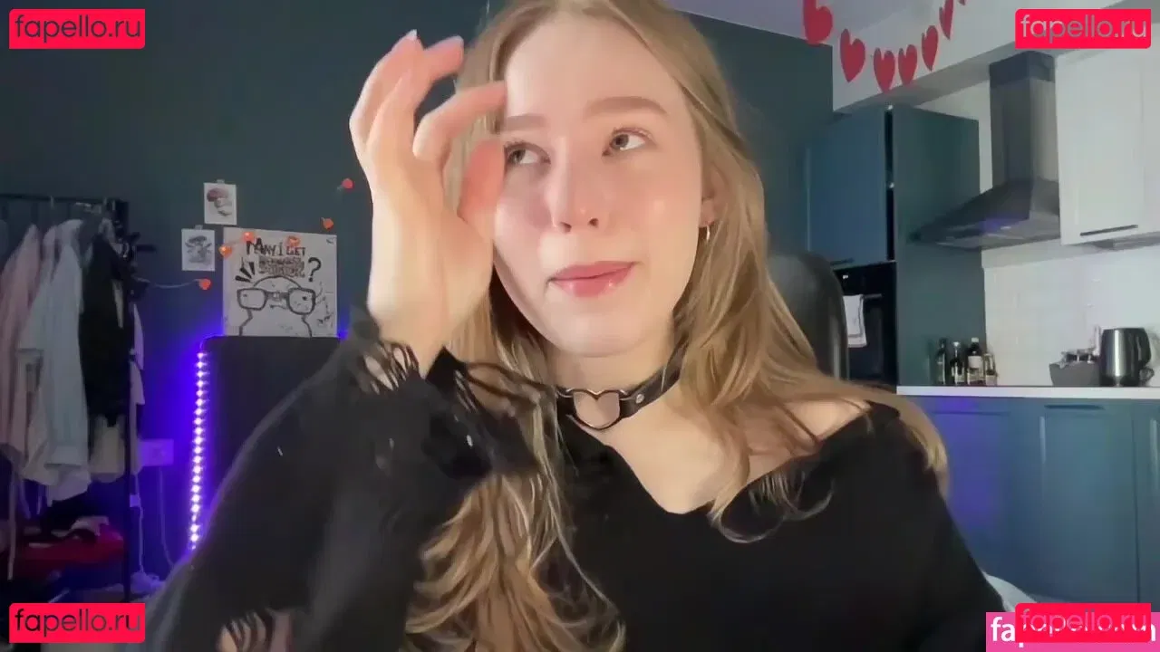 WhoIsAlisa Onlyfans Photo Gallery 