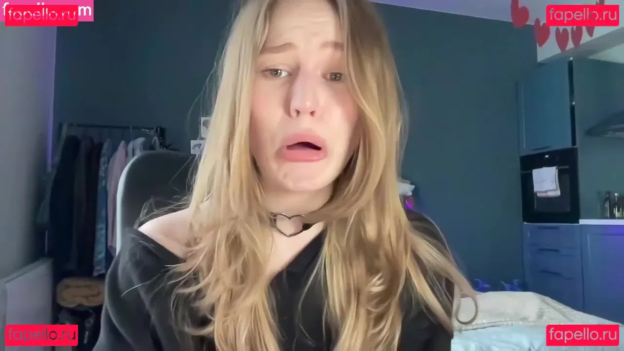 WhoIsAlisa Onlyfans Photo Gallery 