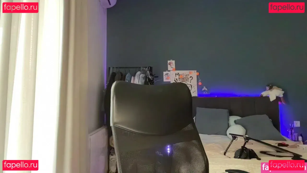 WhoIsAlisa Onlyfans Photo Gallery 