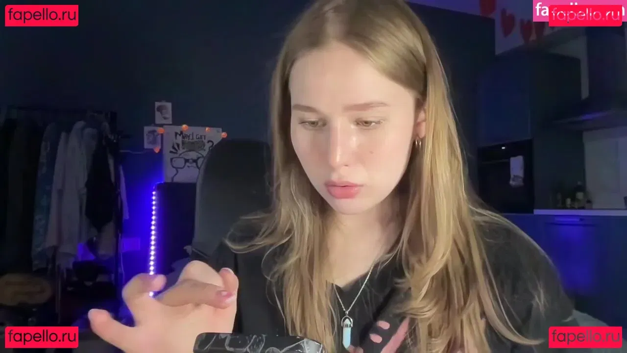 WhoIsAlisa Onlyfans Photo Gallery 