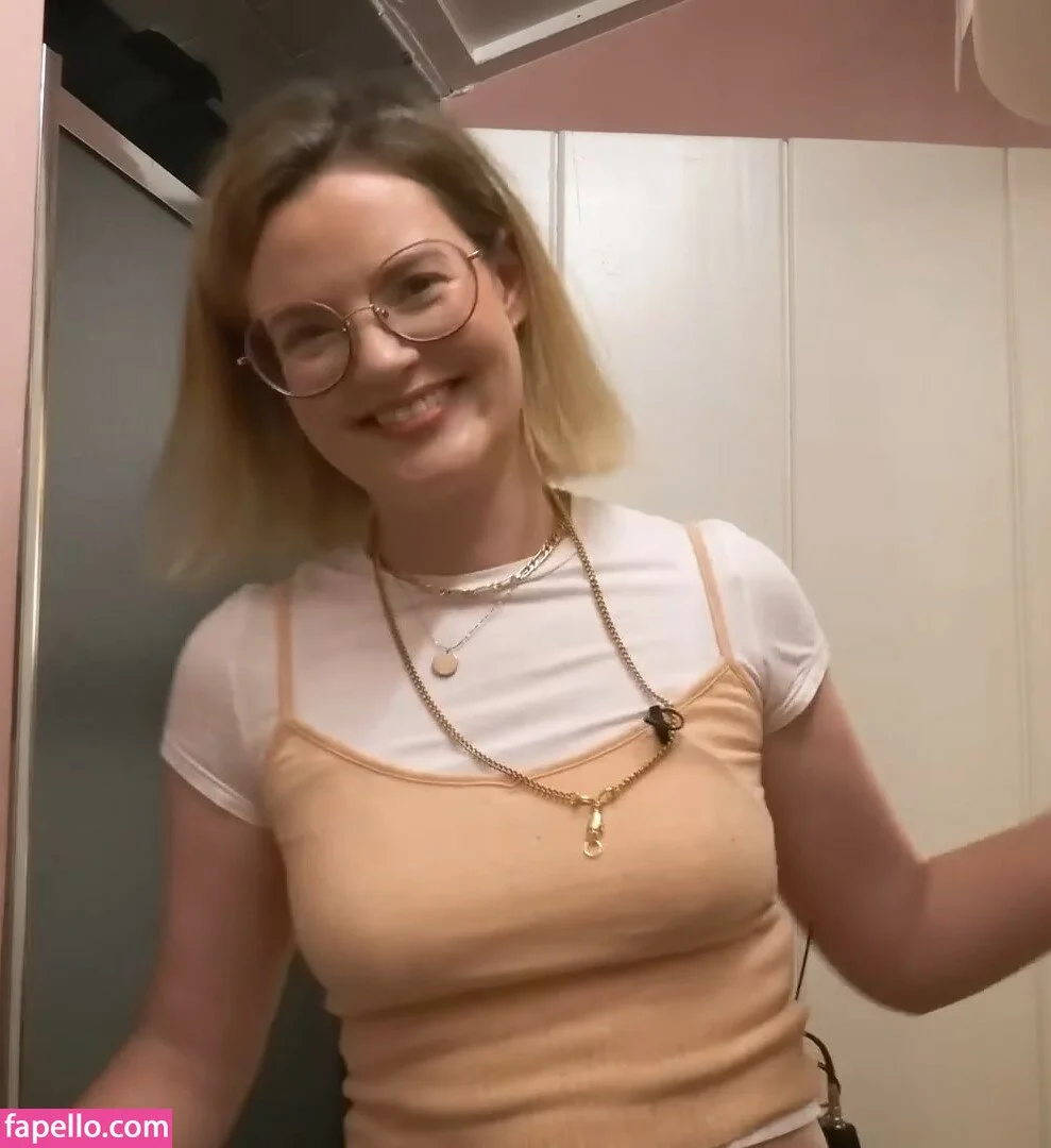 Siobhan Thompson Onlyfans Photo Gallery 