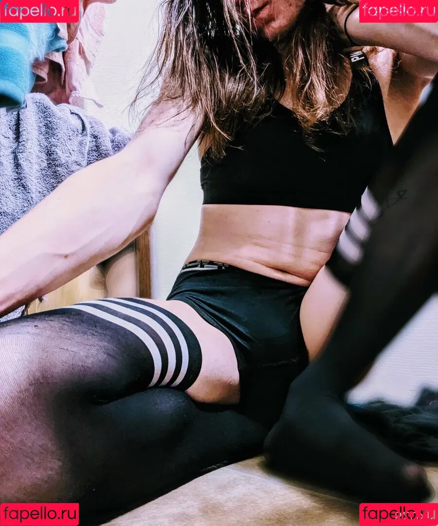 n.somnium Onlyfans Photo Gallery 