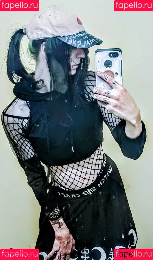 n.somnium Onlyfans Photo Gallery 
