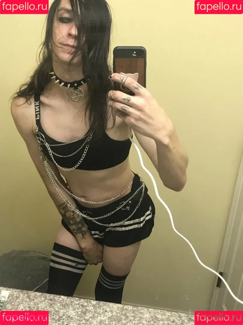 n.somnium Onlyfans Photo Gallery 