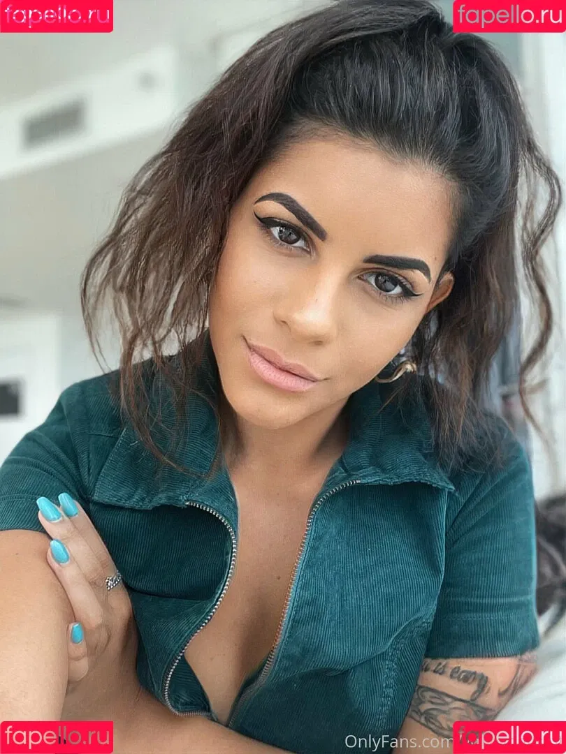 volleyballslut Onlyfans Photo Gallery 