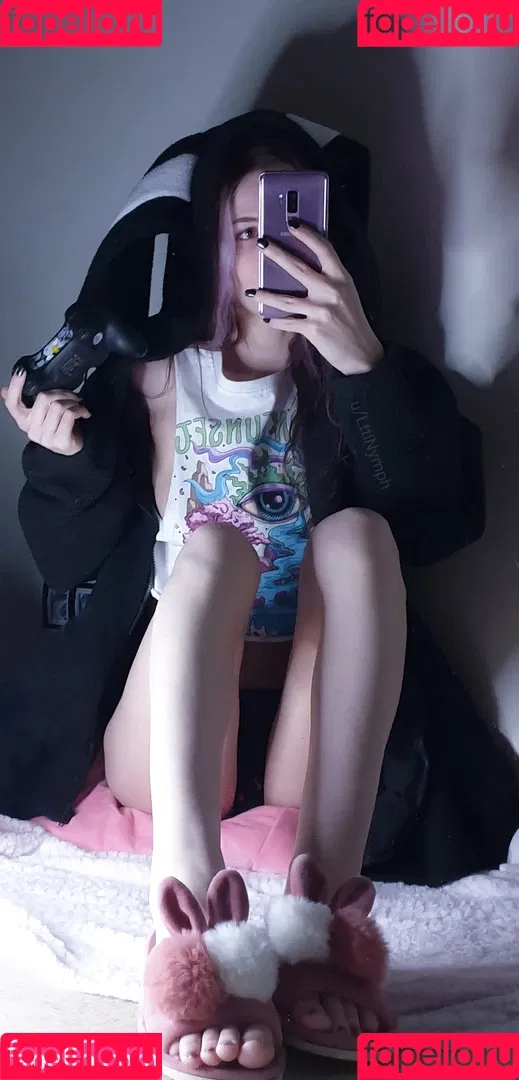 iShyNya Onlyfans Photo Gallery 