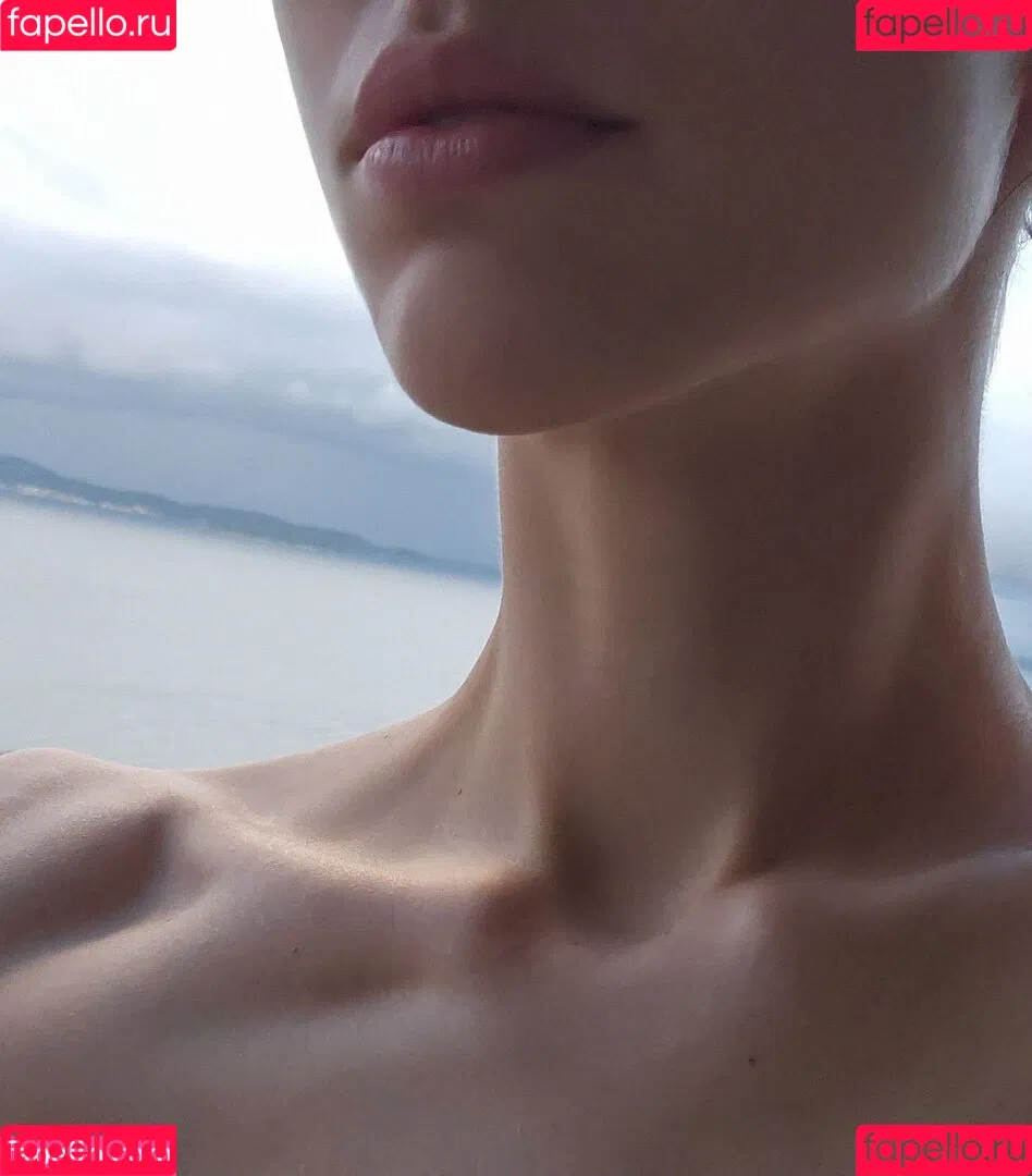 iShyNya Onlyfans Photo Gallery 