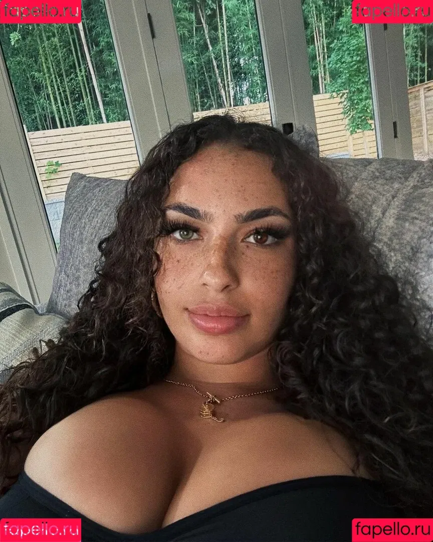 Ash Kash Onlyfans Photo Gallery 