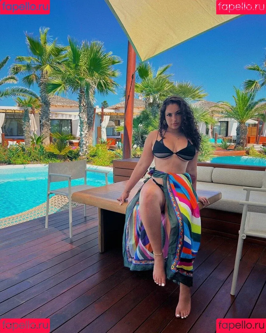 Ash Kash Onlyfans Photo Gallery 