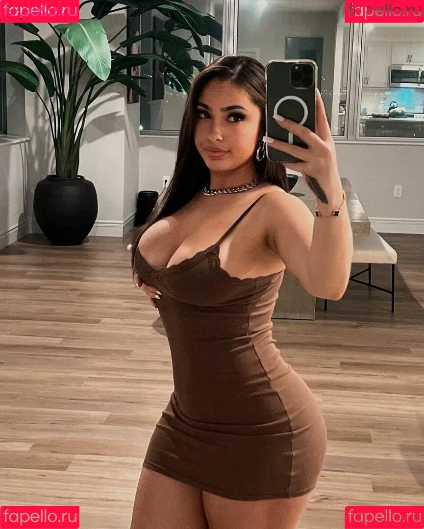 Ash Kash Onlyfans Photo Gallery 