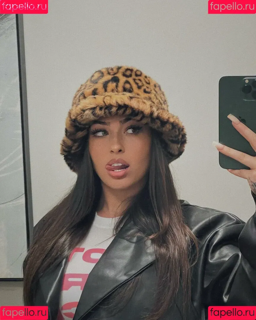 Ash Kash Onlyfans Photo Gallery 