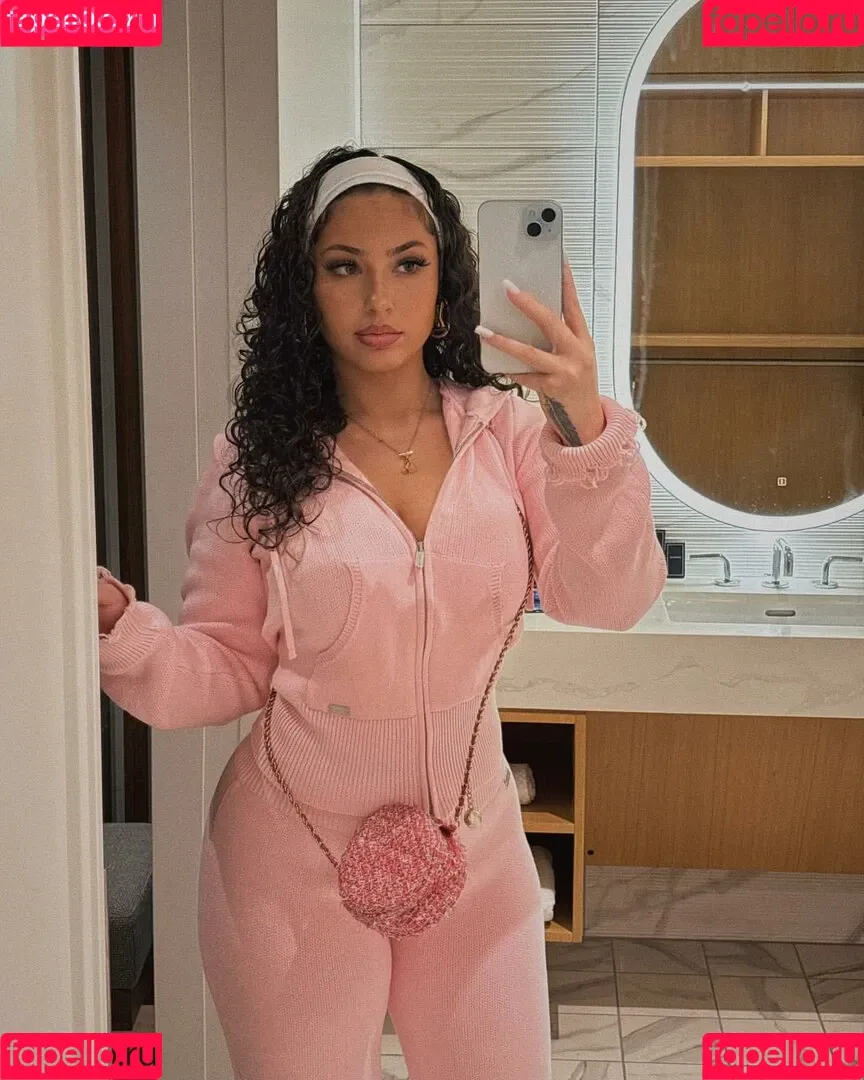 Ash Kash Onlyfans Photo Gallery 