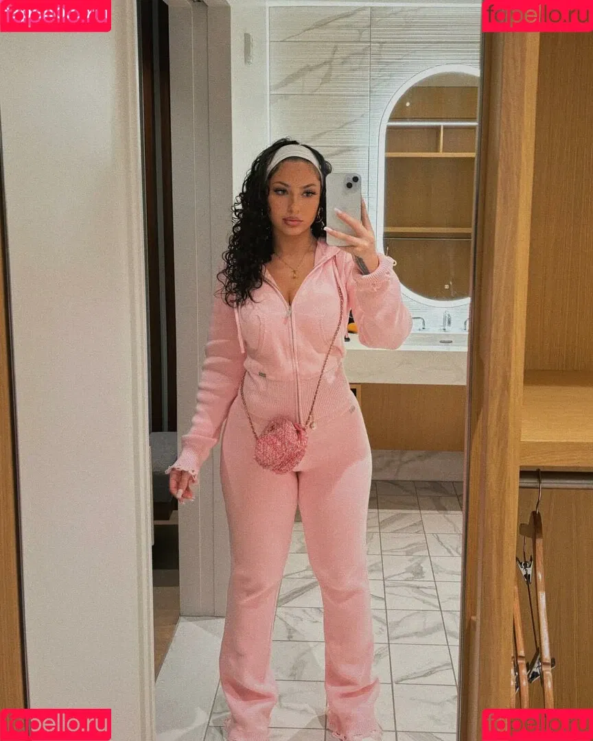 Ash Kash Onlyfans Photo Gallery 
