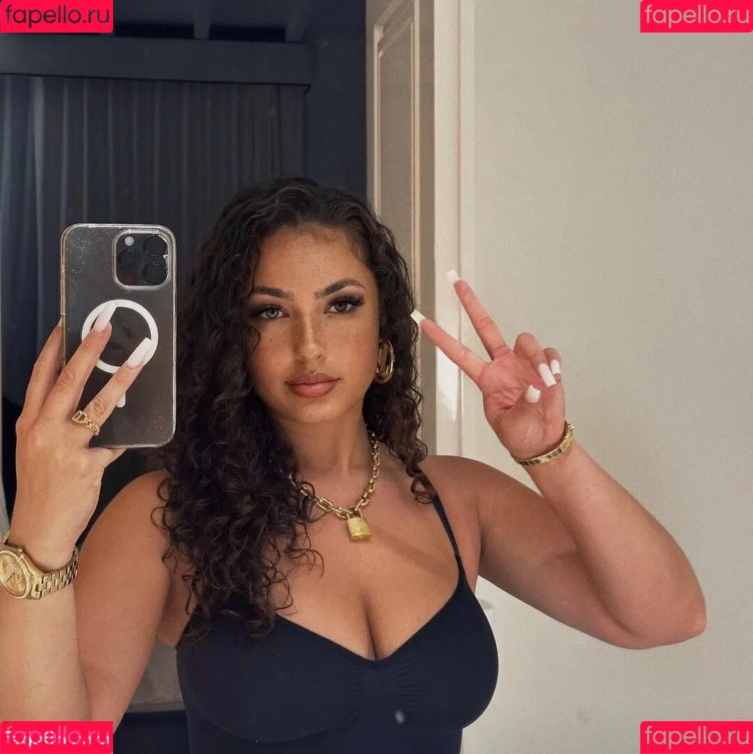 Ash Kash Onlyfans Photo Gallery 
