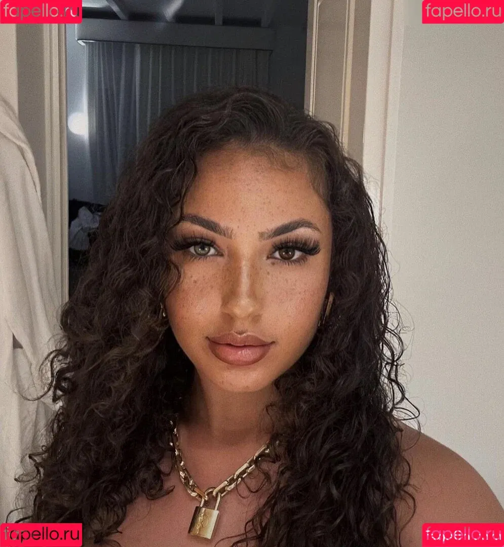 Ash Kash Onlyfans Photo Gallery 