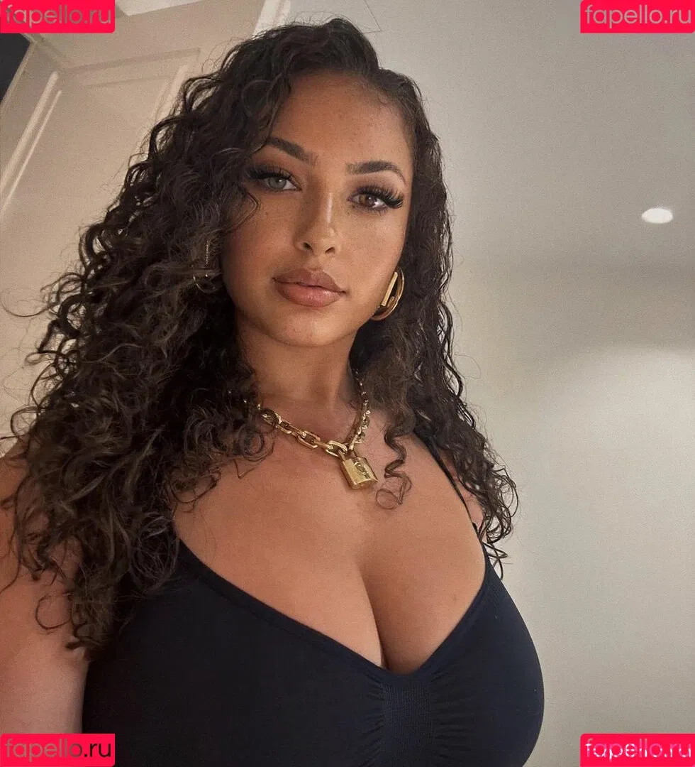 Ash Kash Onlyfans Photo Gallery 