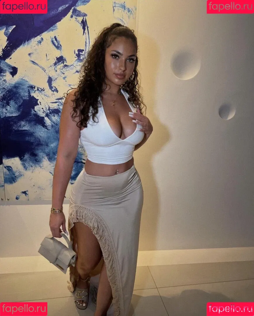 Ash Kash Onlyfans Photo Gallery 