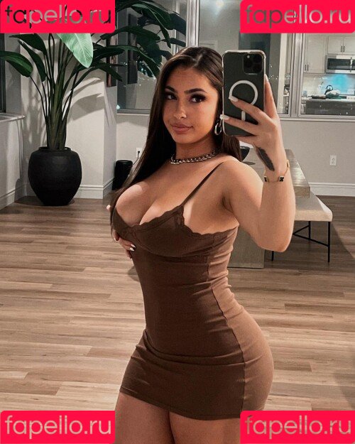 Ash Kash Onlyfans Photo Gallery 