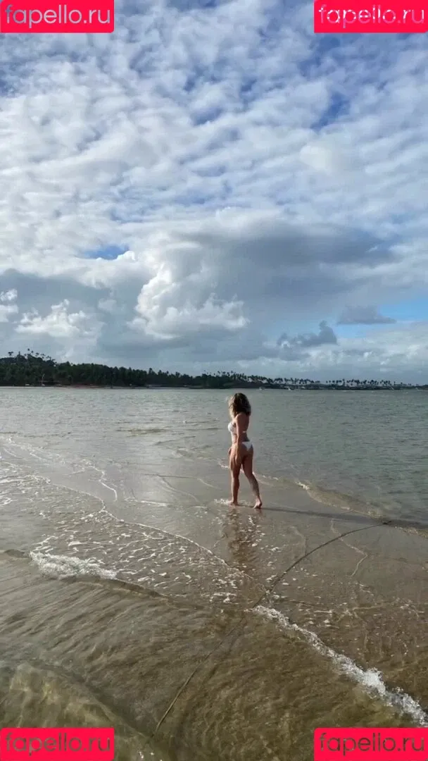 Letícia Spiller Onlyfans Photo Gallery 