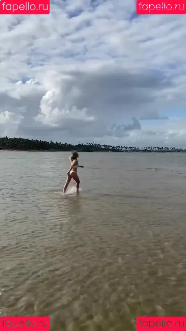 Letícia Spiller Onlyfans Photo Gallery 