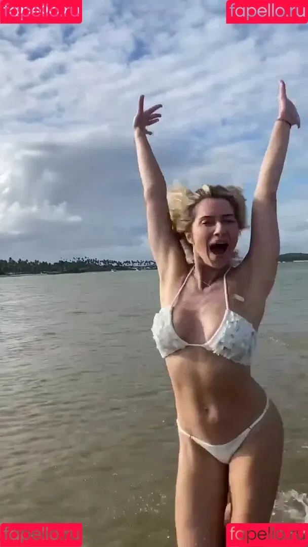 Letícia Spiller Onlyfans Photo Gallery 