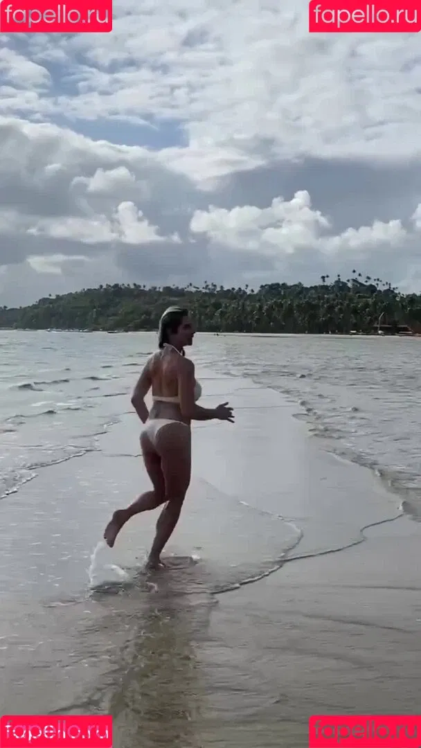 Letícia Spiller Onlyfans Photo Gallery 