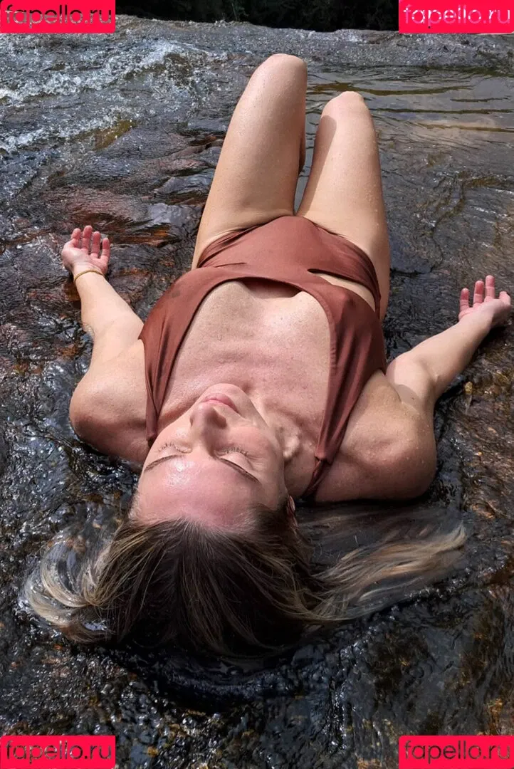 Letícia Spiller Onlyfans Photo Gallery 