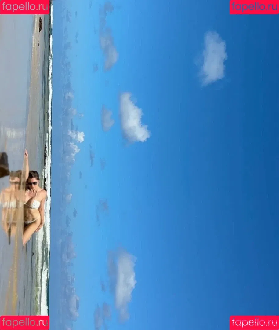 Letícia Spiller Onlyfans Photo Gallery 
