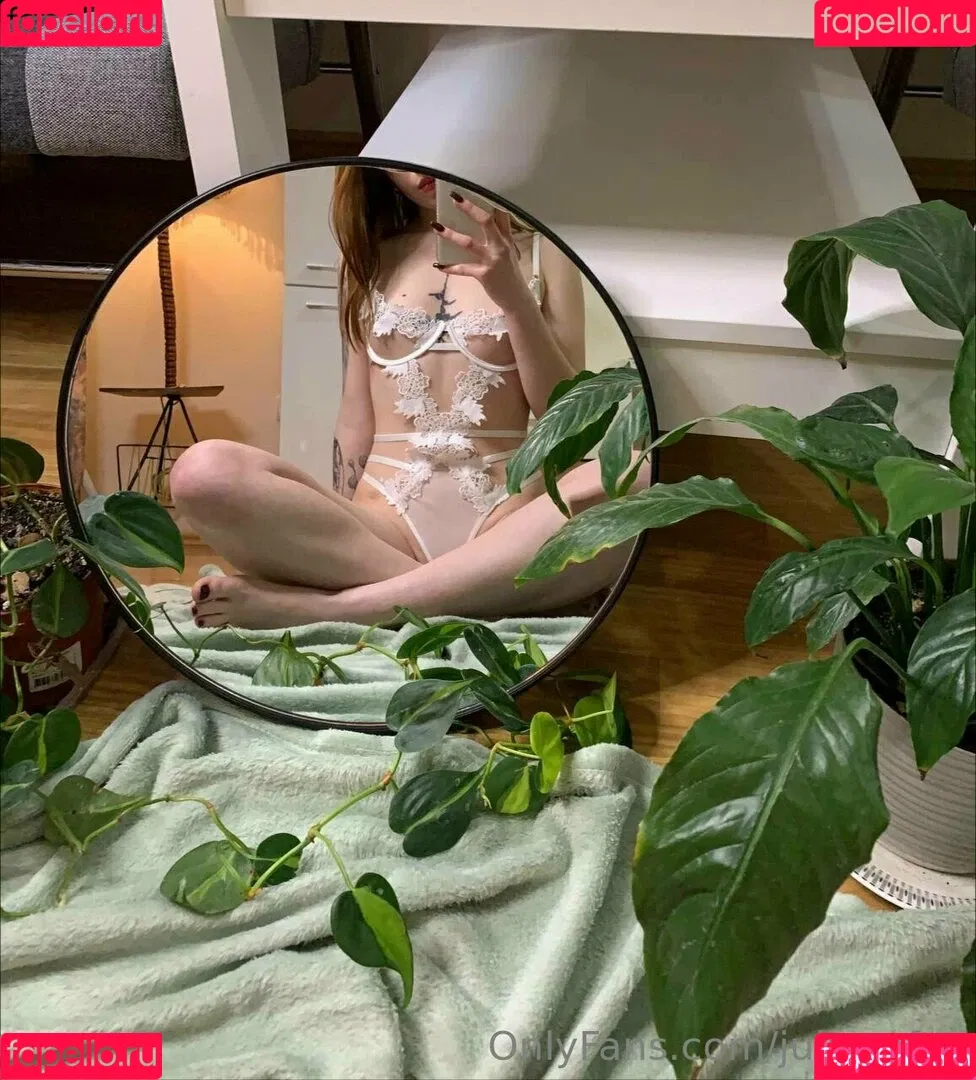 juliabloomy Onlyfans Photo Gallery 