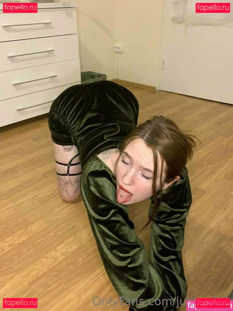 juliabloomy Onlyfans Photo Gallery 