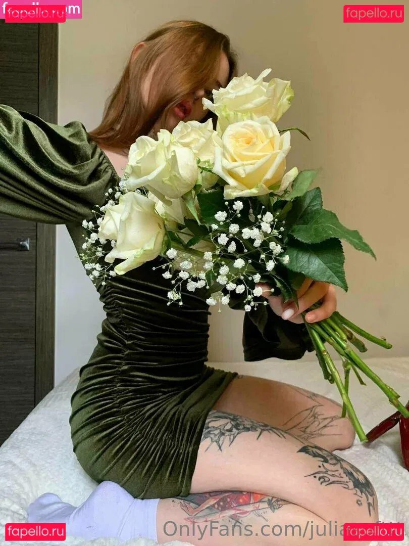 juliabloomy Onlyfans Photo Gallery 