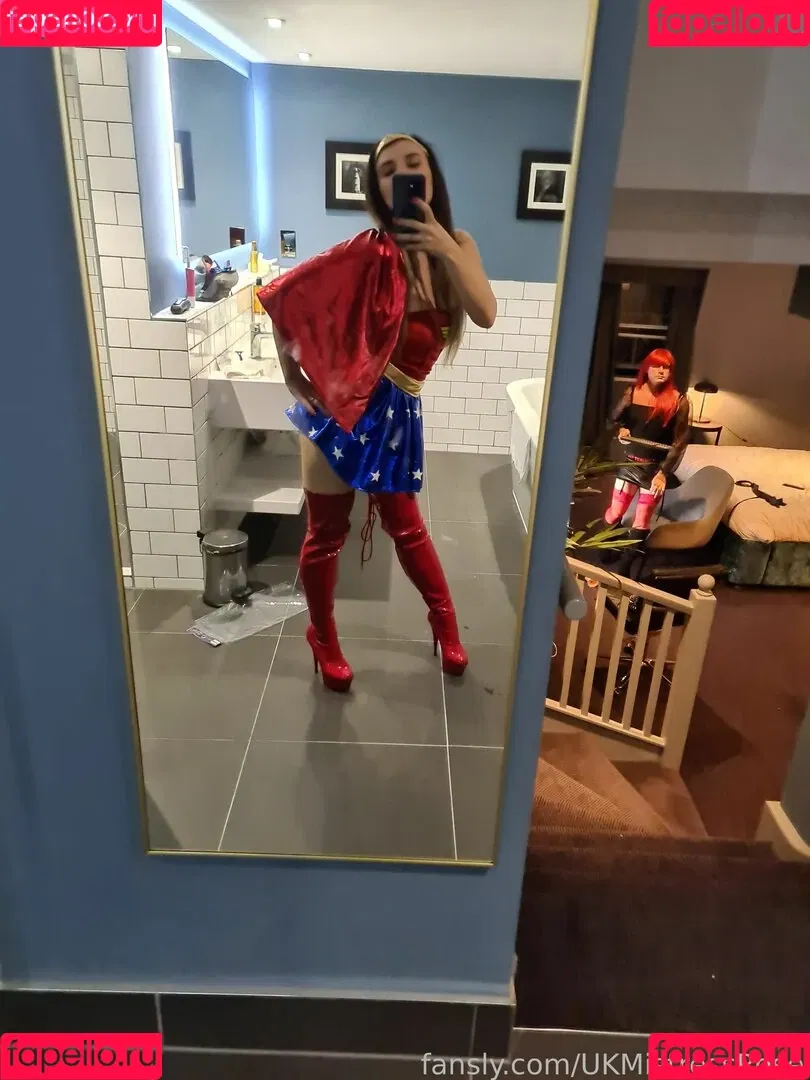 UKMistressRose Onlyfans Photo Gallery 