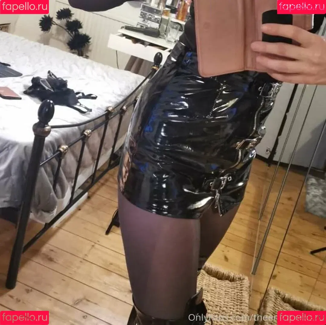 UKMistressRose Onlyfans Photo Gallery 