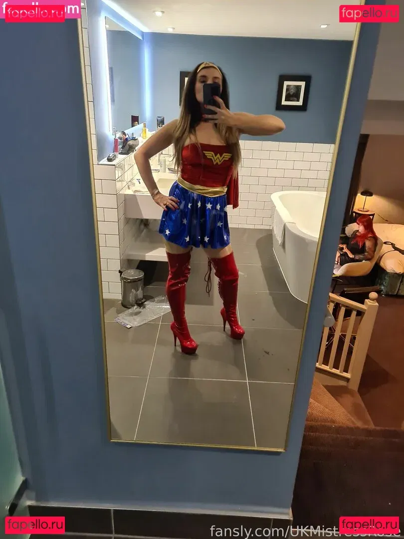 UKMistressRose Onlyfans Photo Gallery 