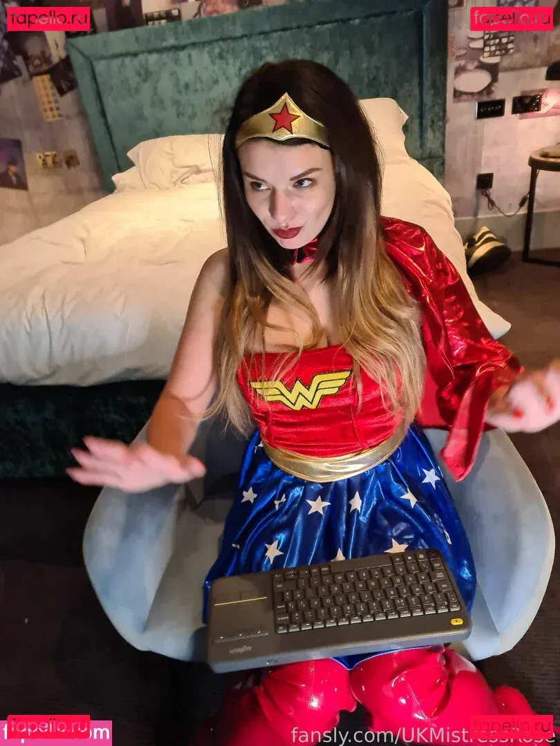 UKMistressRose Onlyfans Photo Gallery 