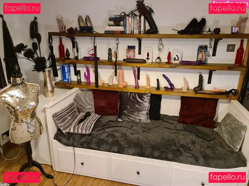 UKMistressRose Onlyfans Photo Gallery 