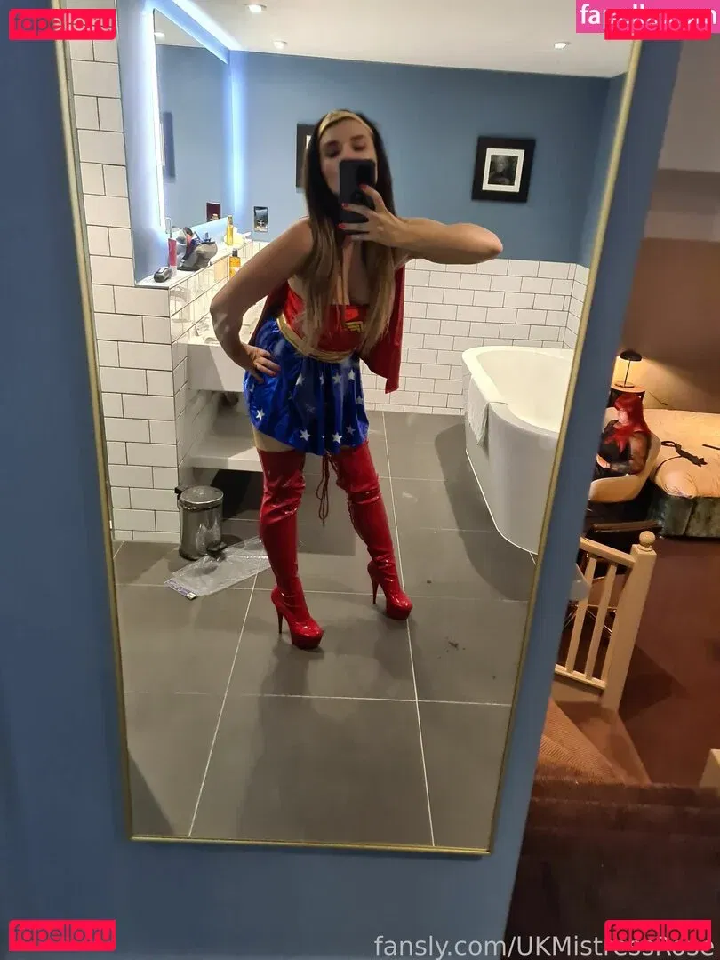 UKMistressRose Onlyfans Photo Gallery 