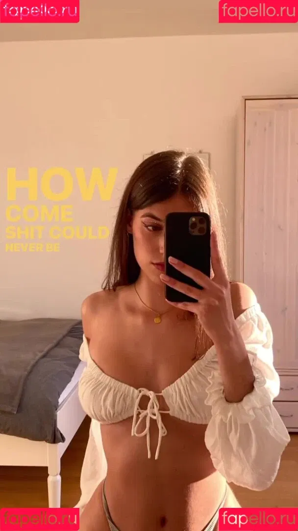 juliiee.kim Onlyfans Photo Gallery 