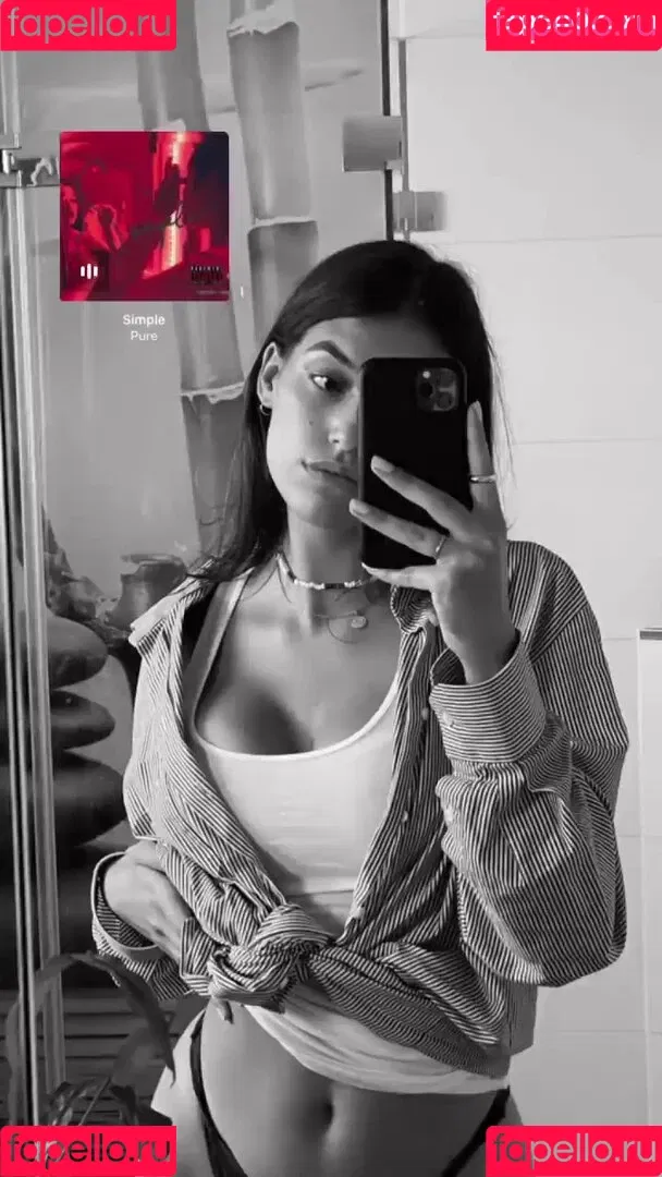 juliiee.kim Onlyfans Photo Gallery 