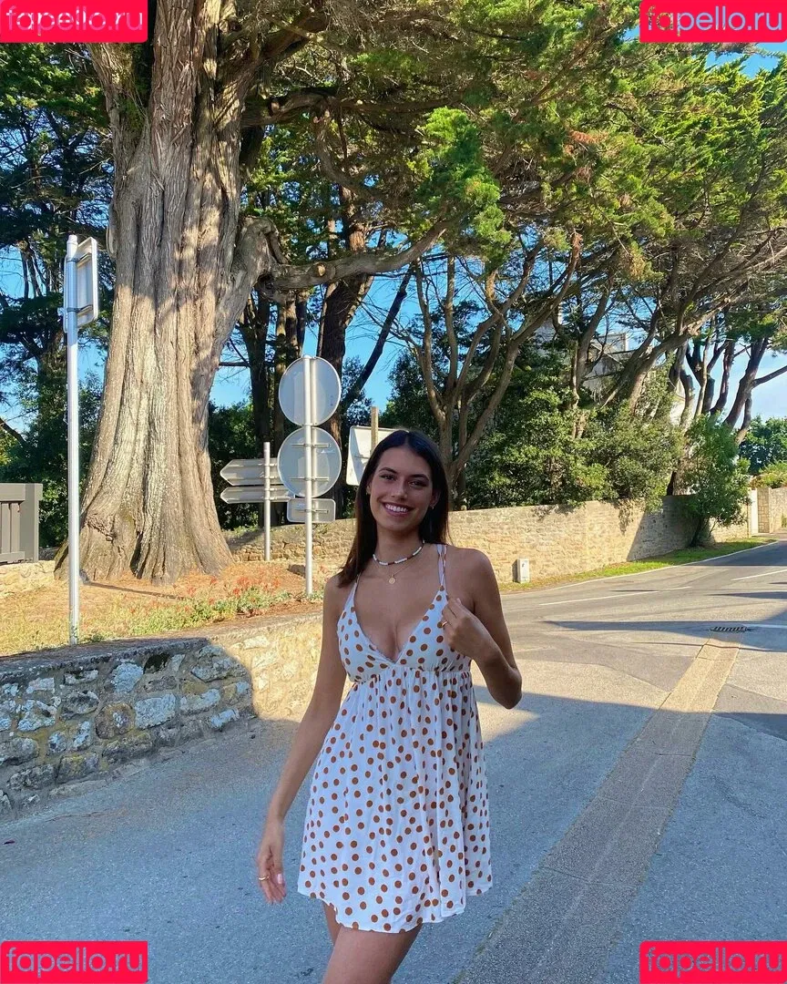 juliiee.kim Onlyfans Photo Gallery 