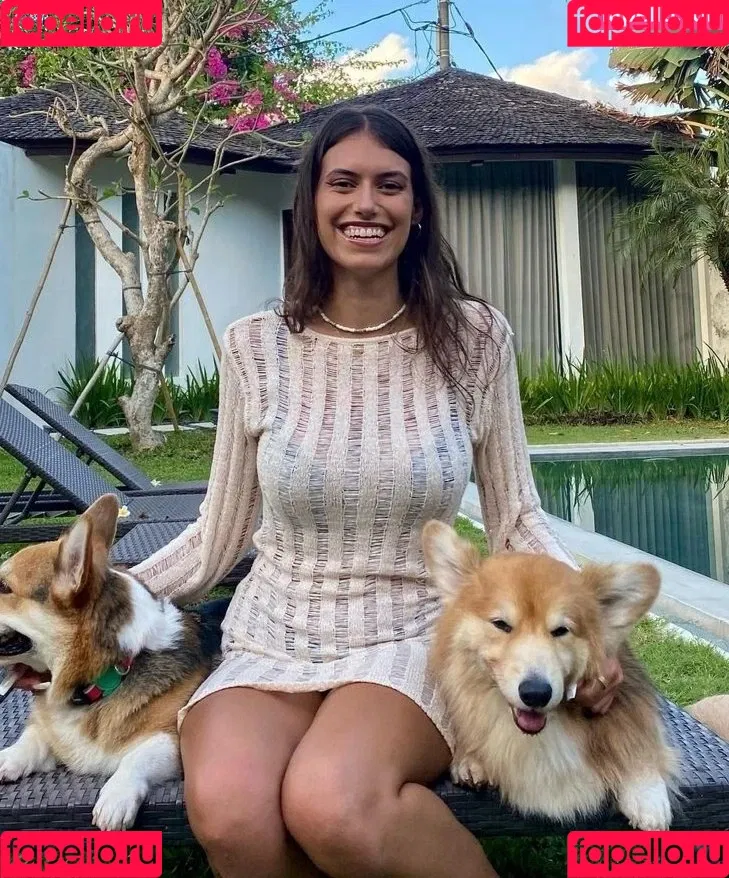juliiee.kim Onlyfans Photo Gallery 