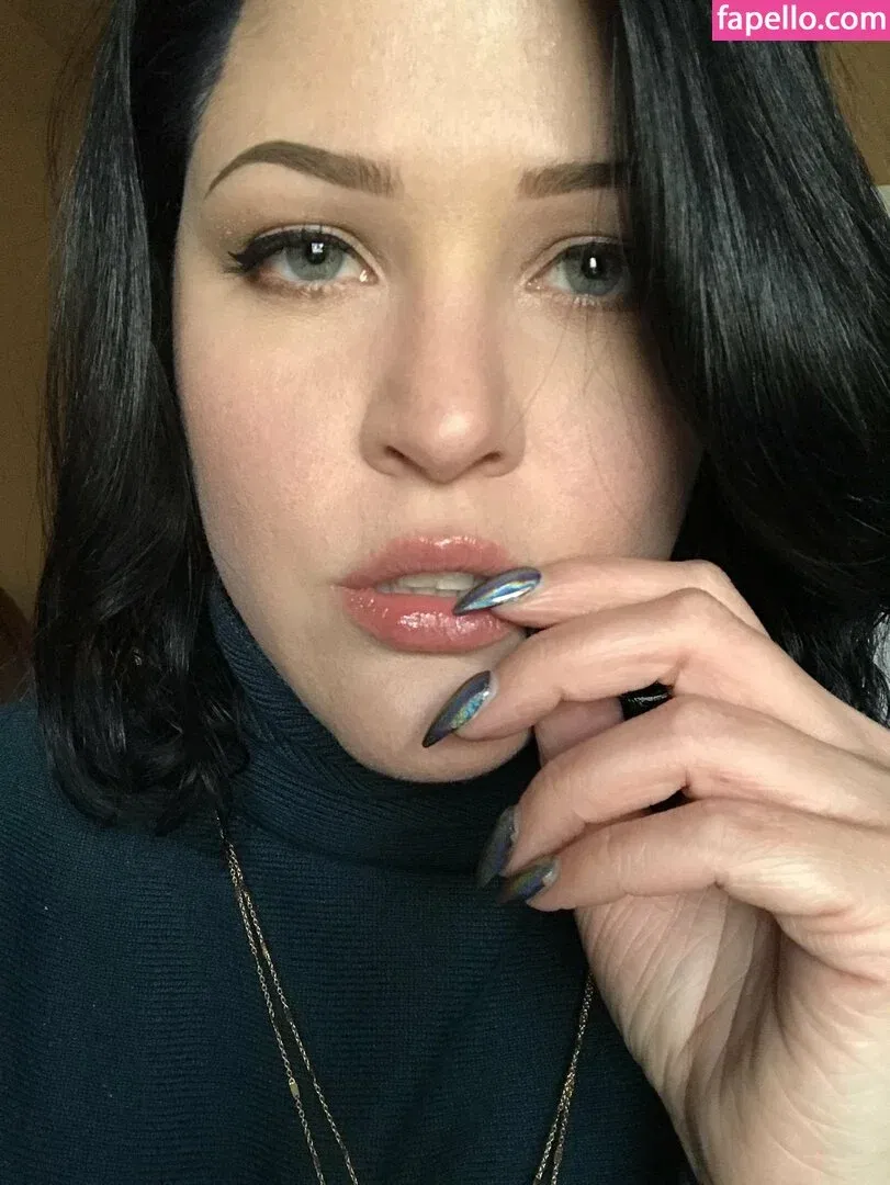 Chippy Lipton Onlyfans Photo Gallery 