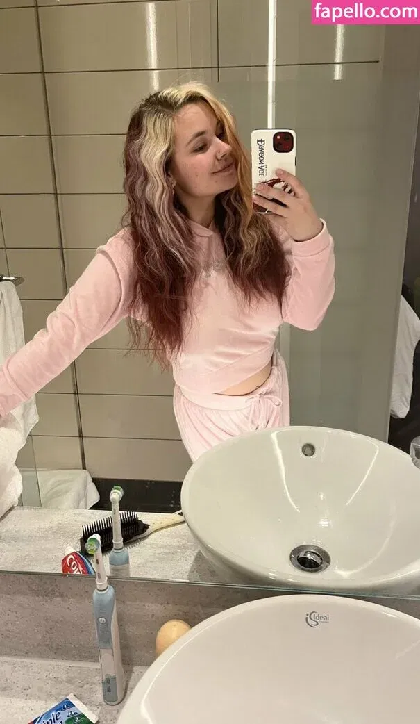 Dog Biscuits Onlyfans Photo Gallery 