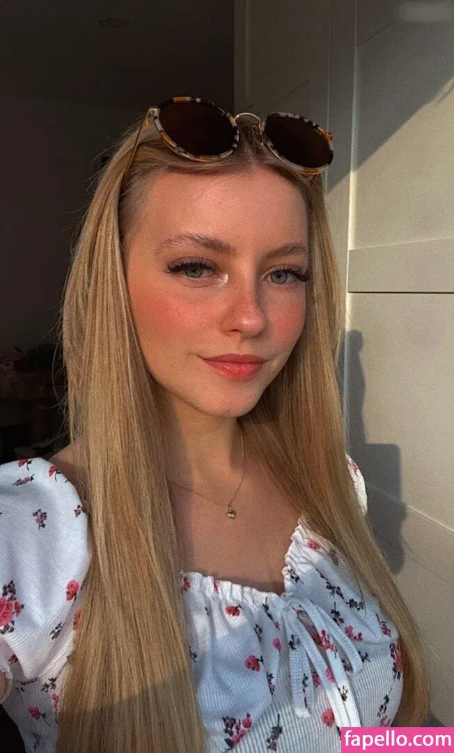 FabienneXIII Onlyfans Photo Gallery 