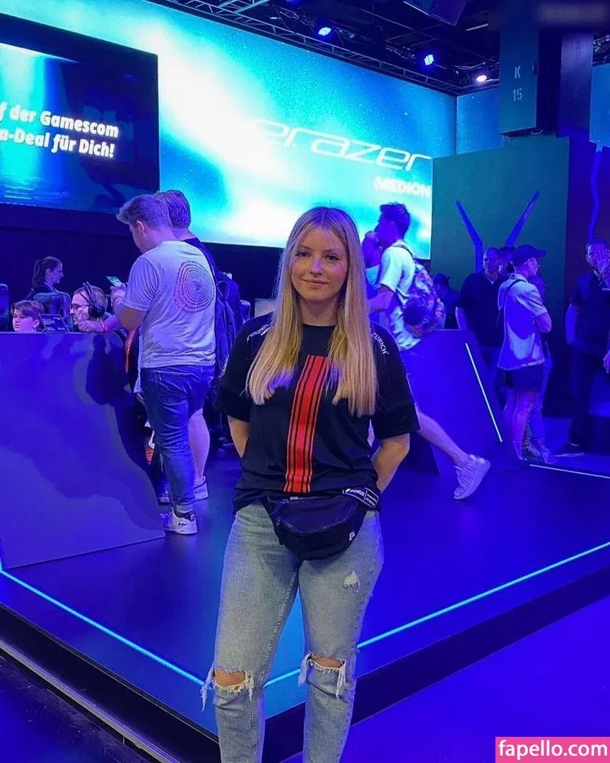 FabienneXIII Onlyfans Photo Gallery 